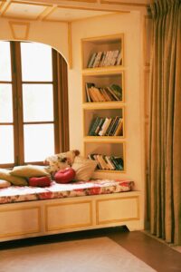 How to Create a Cozy and Inviting Reading Nook in Your Home
